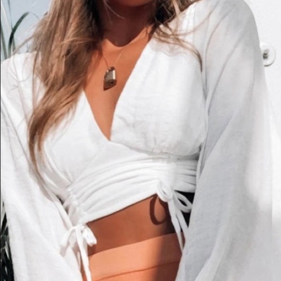 V-Neck Lantern Sleeve Drawstring Cropped Blouse - Picture 4 of 4